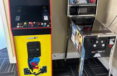 Serene Resort-Style Escape - Perfect for Families - Photo 13