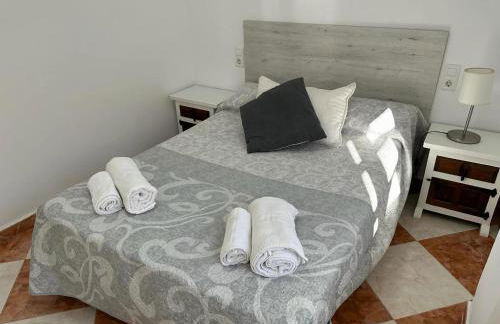 Apartment near sea beach and vibrant center - Photo 4