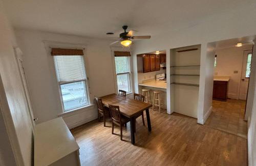 2nd Floor suite, close to ISU, Mill, & downtown - Foto 36