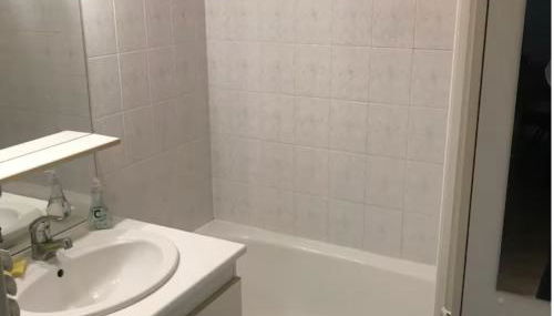 2 pieces Chatillon au pied du T2 - 10 minutes du metro - Foto 3