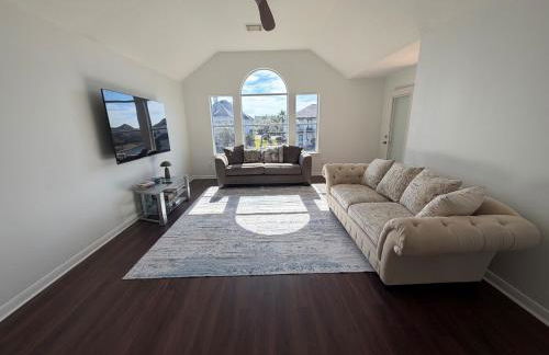 Luxury Lakefront 4BR - Corporate & Extended Stay Friendly - Foto 42