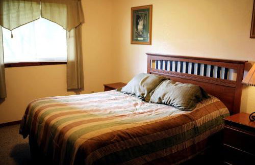 Lakefront Vacation Rental with a Deck and Hot Tub near Wisconsin Dells - Foto 23