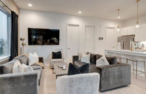 Luxury Townhouse with Rooftop Deck Less than 10 mins to Downtown - Foto 13