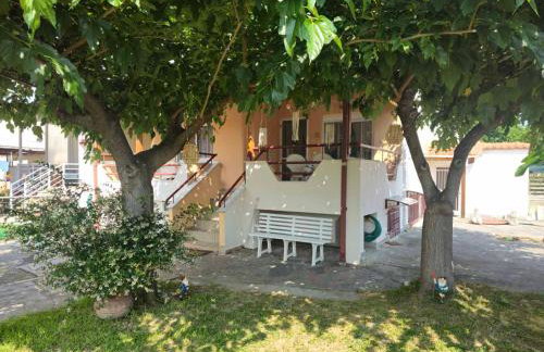 Spyros comfy and cool place - Photo 2