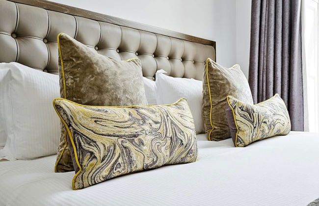 JOIVY Luxury George Street Apartments: Edinburgh Suite - Photo 7