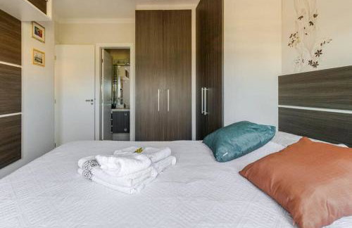 Apto amplo 5 pessoas 2 banheiros garagem - Foto 18