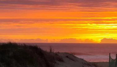 Chalet Bois Baobab 5 min à pieds de l'océan - Foto 2