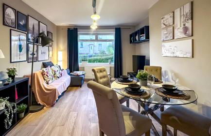 Holly street house with Separate Entrance,Glasgow edge - Foto 18