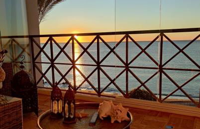 Frontline Beach Apartment, La Perla de la Bahia, Bahia de Casares - Estepona - Photo 13