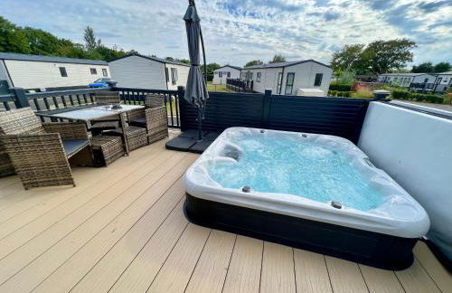 Honeysuckle Hot Tub Lodge - Foto 24