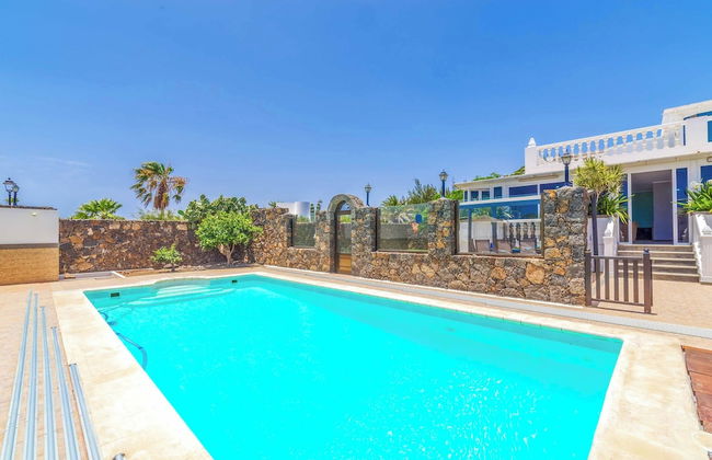 Villa Cervera - Photo 1