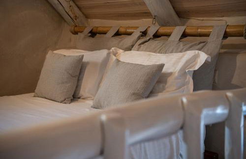 Verekinthos Villas - Pool, Hot Tub, BBQ, Kids Playground, Stunning Mountain Views - Photo 50