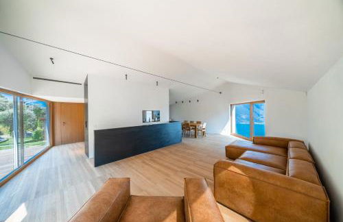 Villa Arias lake view - Photo 17