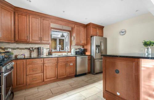 Modern 3BR Near EWR, Parking, 25 Min NYC - Foto 10