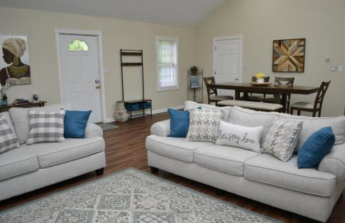 Spacious 2BD near Princeton, Cafes! Family, Backyard, Parking - Photo 52