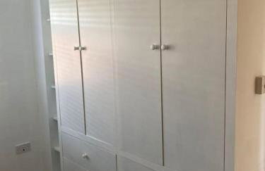 Beautifully appointed 2 storey chalet with access to outdoor swimming pool - 5 minute stroll to miles of sandy beach - Near to the Norfolk Broads & Great Yarmouth - Foto 15