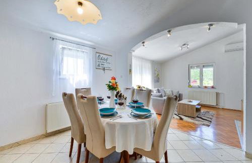 Holiday House Marina with pool - Foto 41