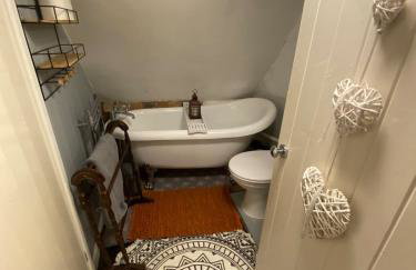 Cosy 18th Century Thatched Country Cottage - 3 bed - Foto 47