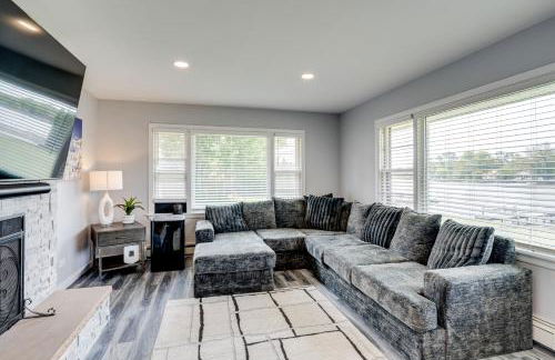 Riverfront Retreat with Dock and Kayaks in McHenry - Foto 3