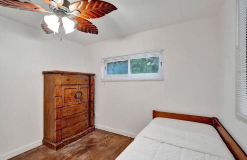 Tropical Oasis 2BR w Pool - Foto 14