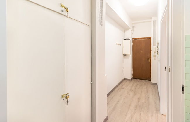 Bright 1 Bedroom near MM1 - Photo 14