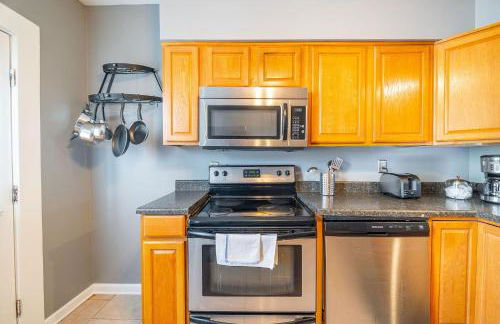 Cozy Brick-Short North Condo - (fenced yard) - OSU - Foto 13