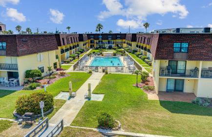 Cocoa Beach Club - Oceanfront Condos with Pool next to Pier and Port Canaveral - Foto 25