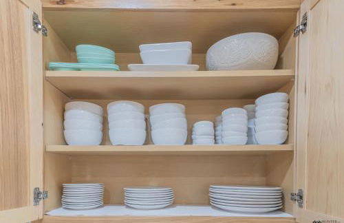 Comfy Caribou Lodge - Photo 11