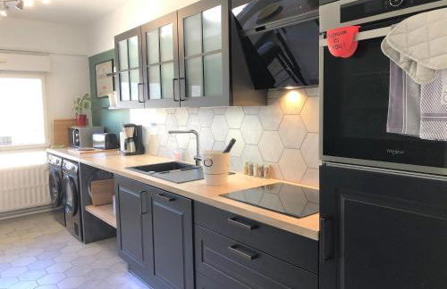 BedinReims luxe wonderful calm in city center, ideal for 2 adults and 3 children free parking - Foto 3