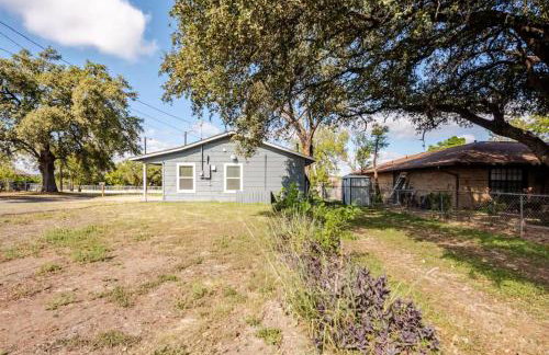 Remodeled 4BR 2BA Steps from Georgetown Square - Foto 10