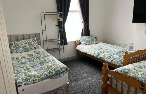 Dane Guest House Free Parking Fast WiFi Modern Living - Foto 40