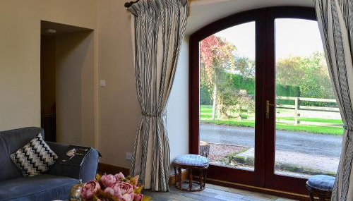 Garden Cottage - Photo 4