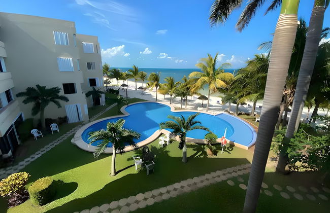 Beachfront and Ocean View Apartment - Photo 22