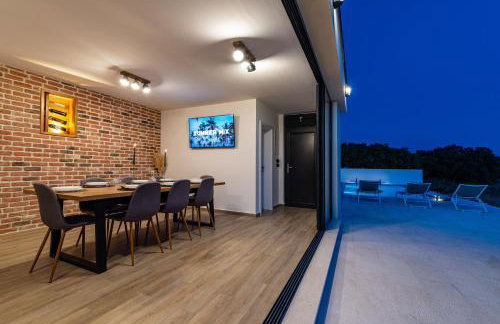 Villa Matea - heated pool, peace, view - Photo 28