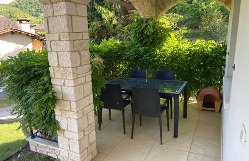 Welc-ōM Luxury Hillside Retreat - Photo 3