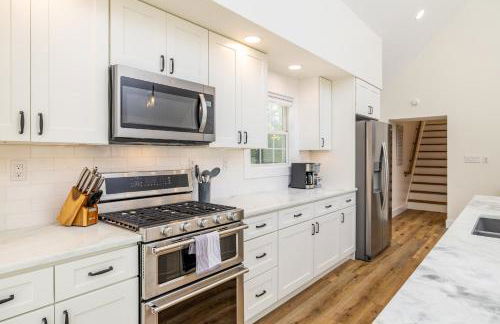 Tranquil Mountain Escape Luxurious 2 Bedroom 2 Bath Cottage on 9 Acres - Foto 15