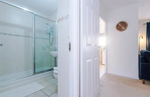 2Bed Bungalow, Free Netflix, Prime, Disney, WiFi, Private Parking - Foto 30