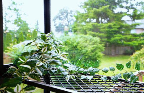 Spacious Modern Retreat w Game Room and Yard - Foto 27