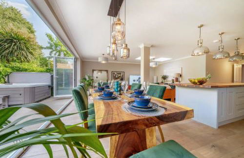 Stunning 3B2Ba Huge entertaining space and hottub! - Foto 22