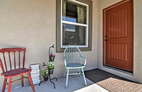 Newly Remodeled Home with Yard in Downtown Caliente! - Foto 22