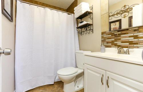 Home near Sea World & Lackland - Foto 16