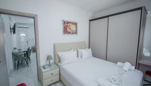 Maria's Home - Photo 3