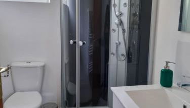 Duplex Quartier Historique Forteresse des Ducs de BOURBON - Foto 5, Shower