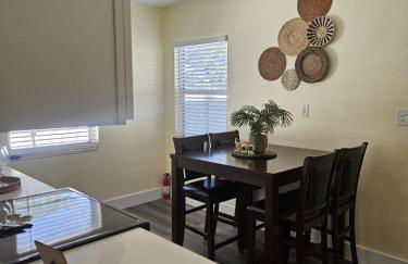 Palmera House in Tampa with Hot Tub 10 minutes from Airport & Busch Gardens - Foto 8
