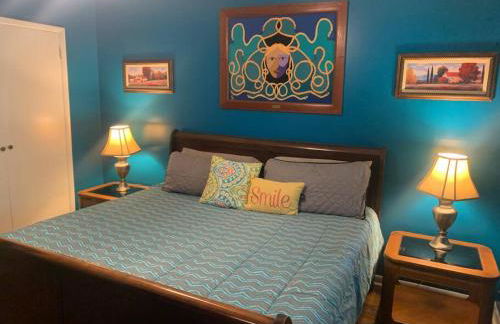 Family Friendly Downtown Home - Private Yard & Grill - Location, Location, Location! - Foto 18