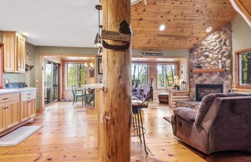 Winter Hideaway Lakeside Cabin Snowmobile - Foto 9