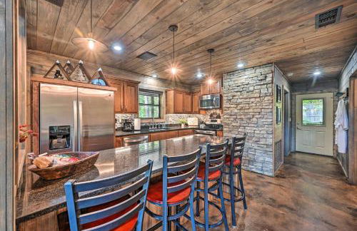 Luxe Broken Bow Cabin with Tesla Charging Station - Photo 7