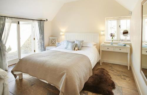 Downclose Piggeries - Photo 5