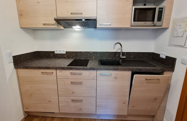 Cozy Apartment With Mountain View - Photo 5