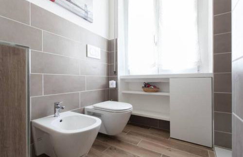 GuestHost - Piazzale Susa Bright Flat con Veranda - Foto 10